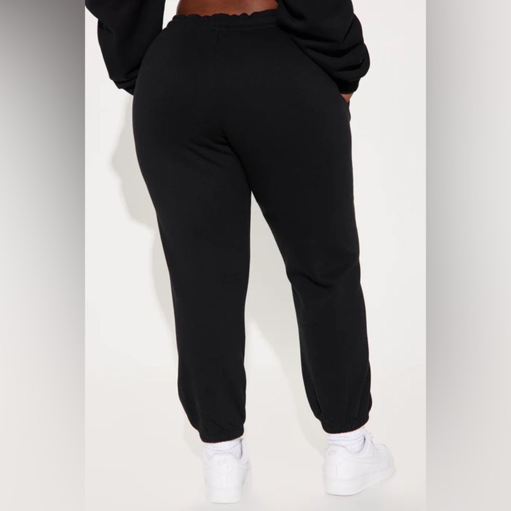 Von Dutch Black Jogger Pants with White Logo Leg Print - Picture 5 of 5
